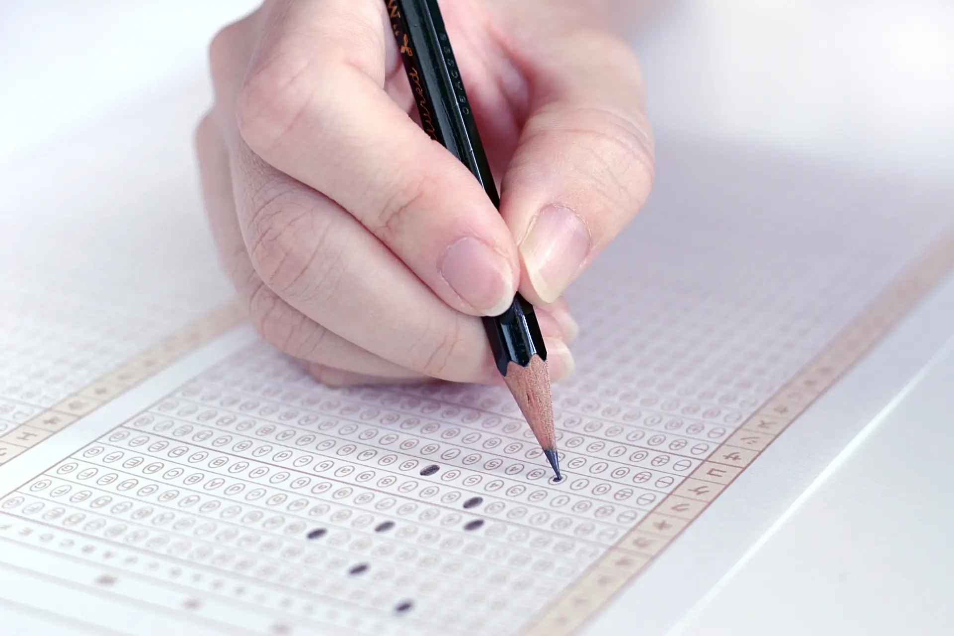 自動車教習所の効果測定とは？