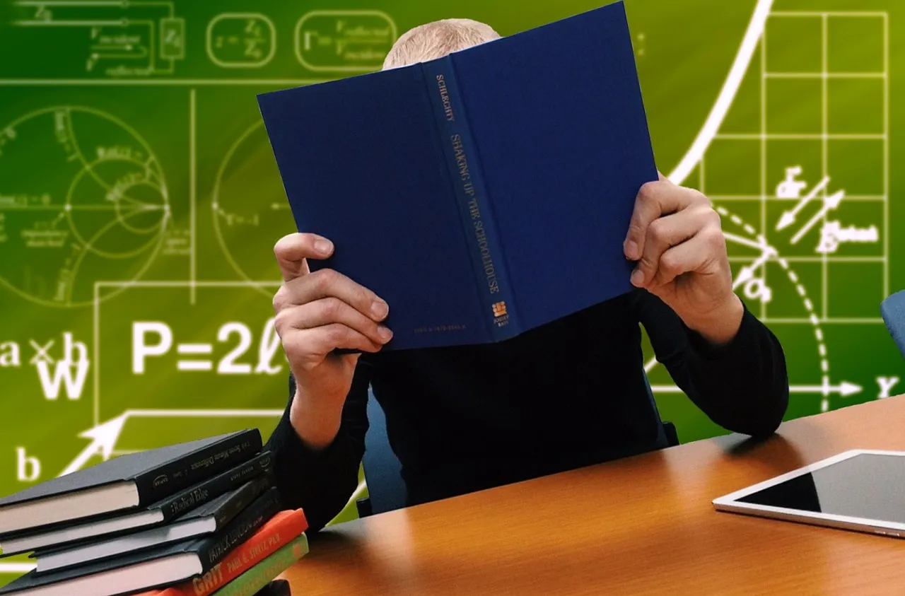 【Q&A】自動車教習所の学科試験に関するよくある質問