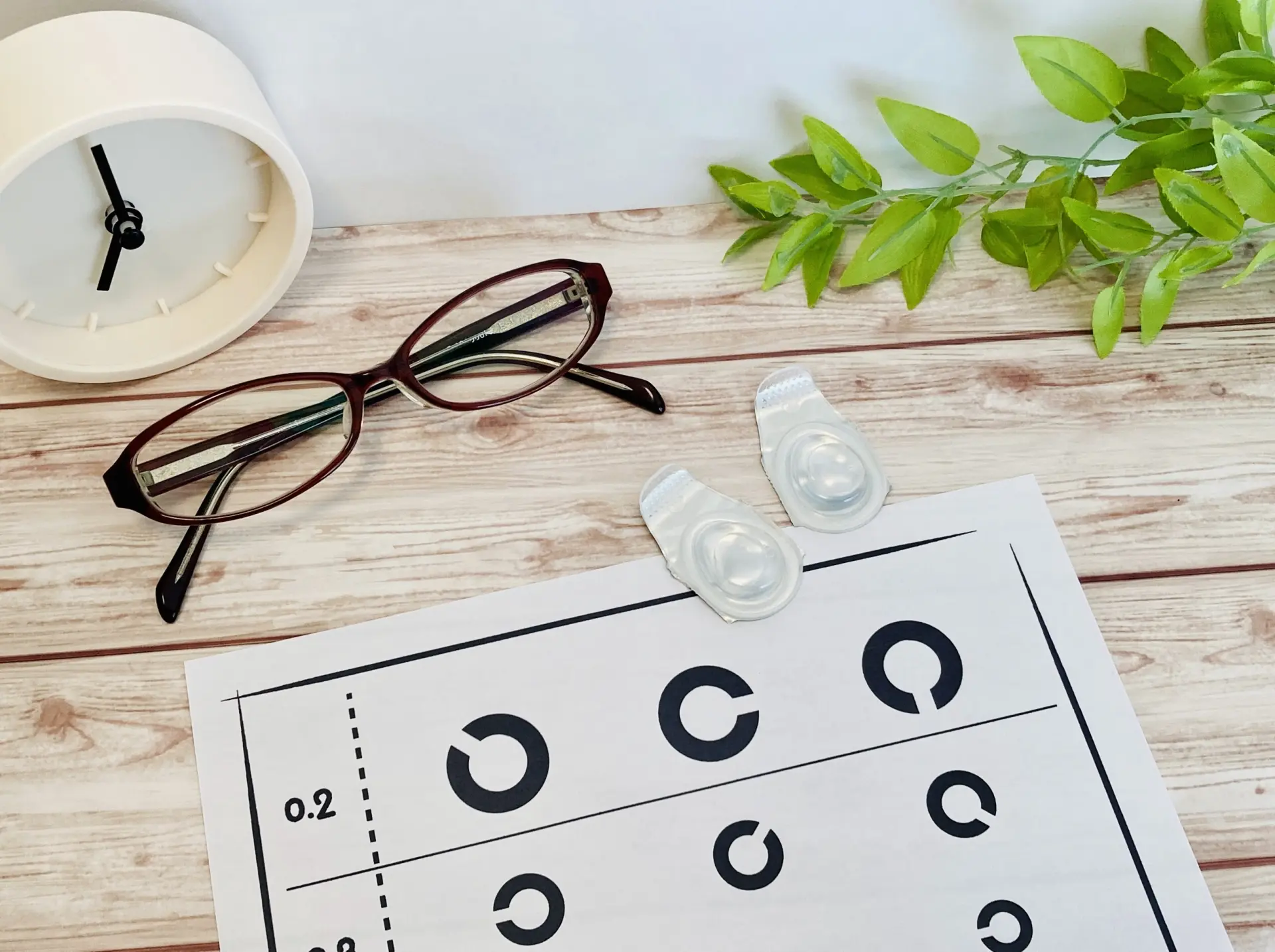 教習所の視力検査でカラコンをしていると何が起きる？